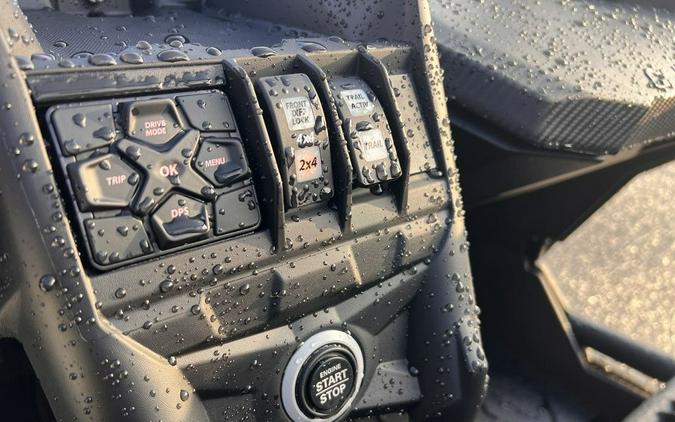 2026 Can-Am® Maverick X3 DS Turbo Scandi Blue & Orange Crush