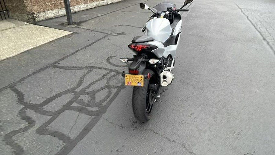 2025 Kawasaki Ninja® 500 ABS