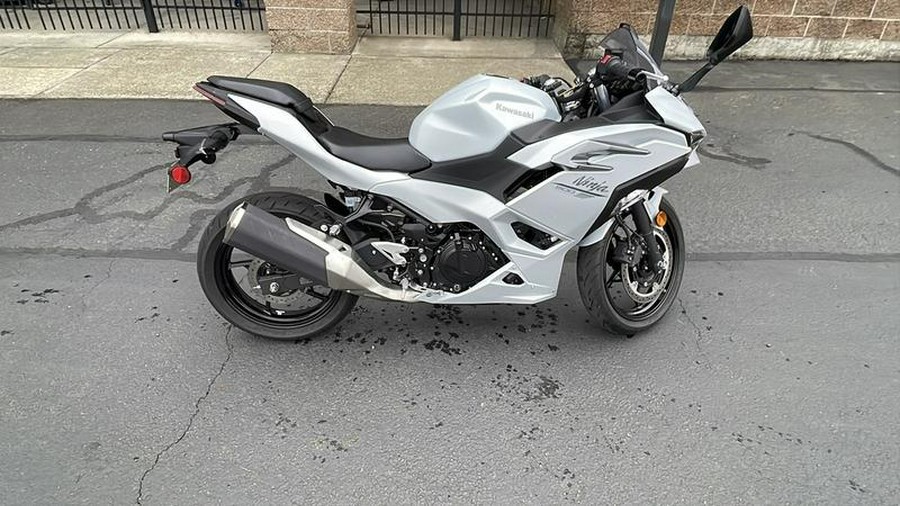 2025 Kawasaki Ninja® 500 ABS