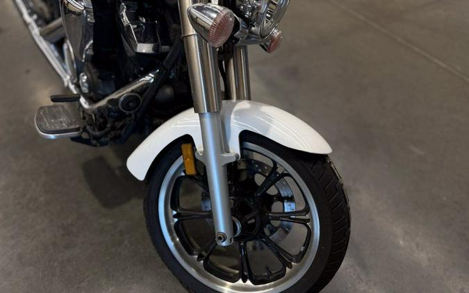2013 Yamaha V Star® 950 Tourer