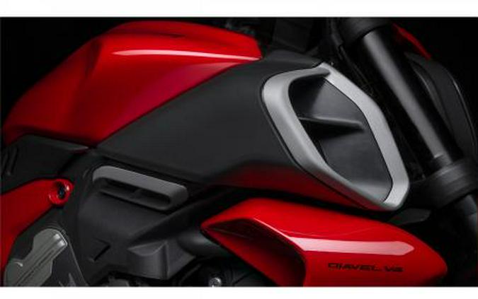 2023 Ducati Diavel V4 Demo w/ Full Warranty - $1,073 Savings!*