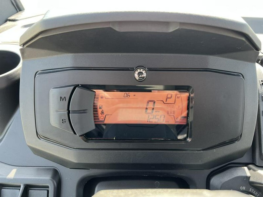 2025 Can-Am® Defender XT HD10