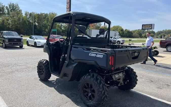 2025 Can-Am® Defender XT HD10