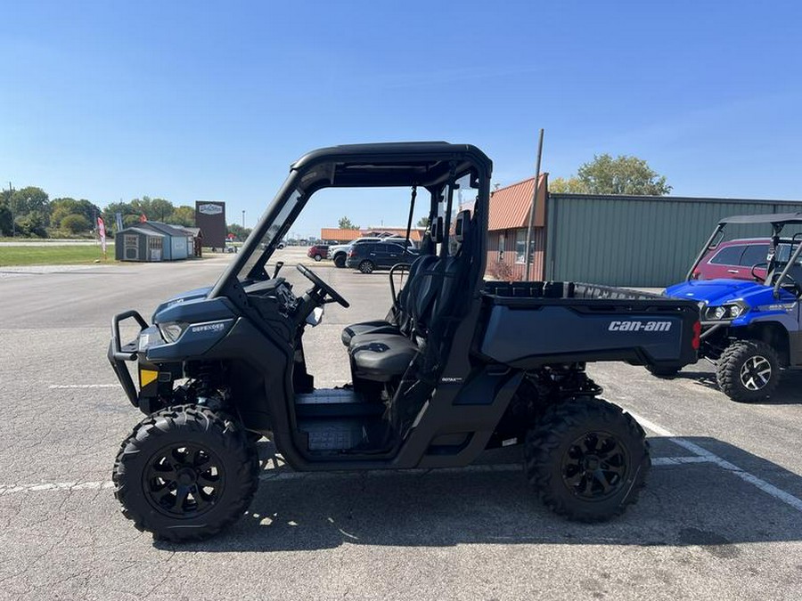 2025 Can-Am® Defender XT HD10