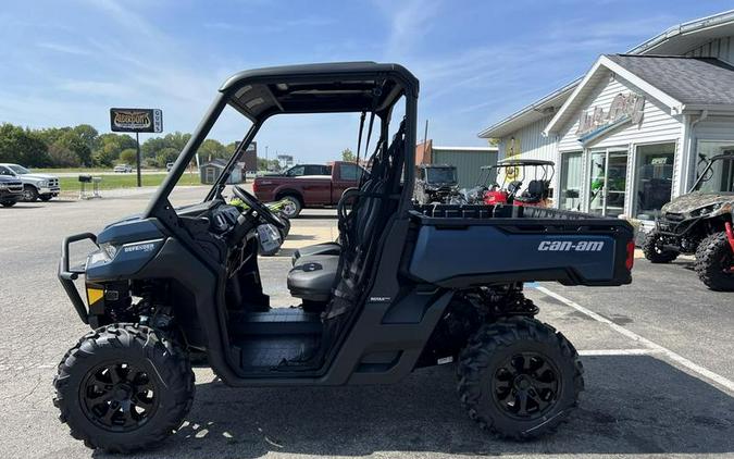 2025 Can-Am® Defender XT HD10