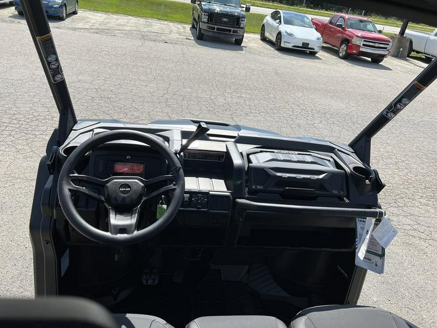 2025 Can-Am® Defender XT HD10