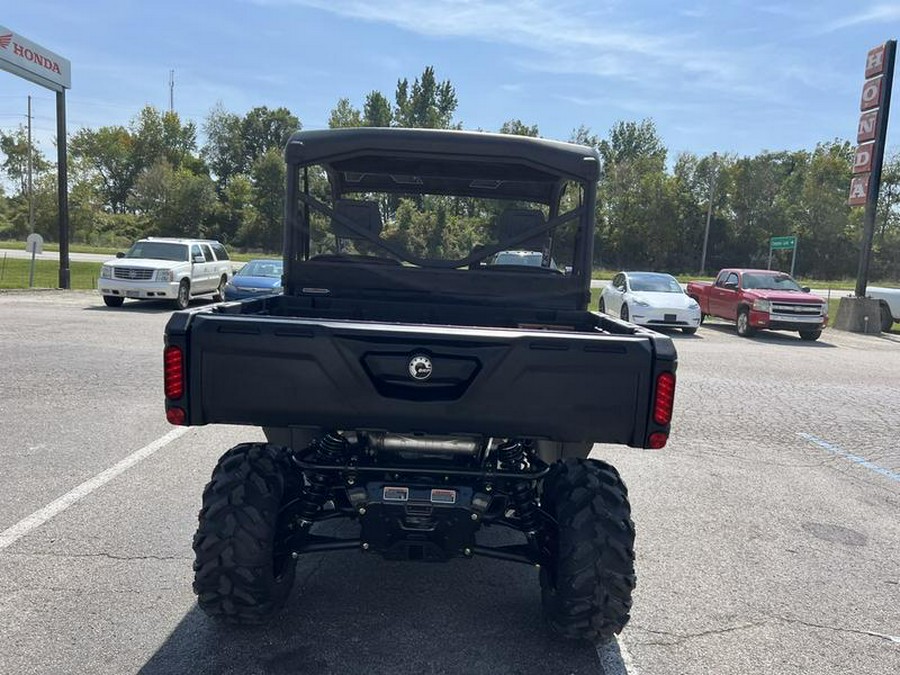 2025 Can-Am® Defender XT HD10