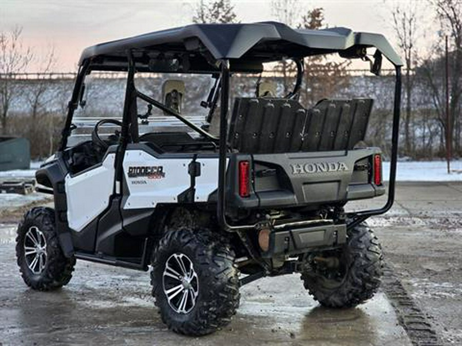 2016 Honda Pioneer 1000-5 Deluxe