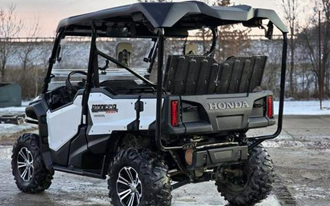 2016 Honda Pioneer 1000-5 Deluxe