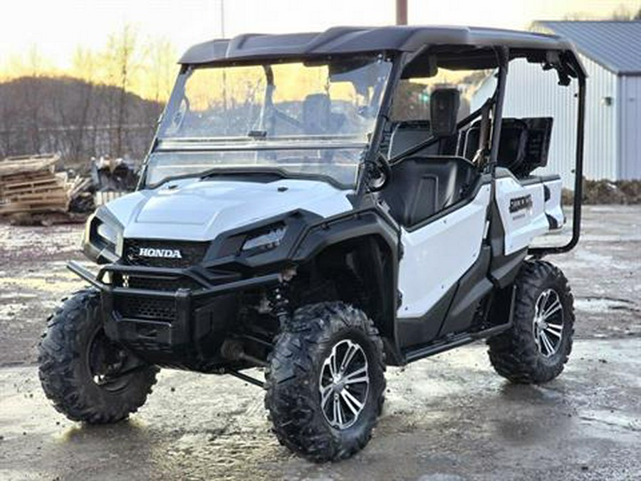 2016 Honda Pioneer 1000-5 Deluxe