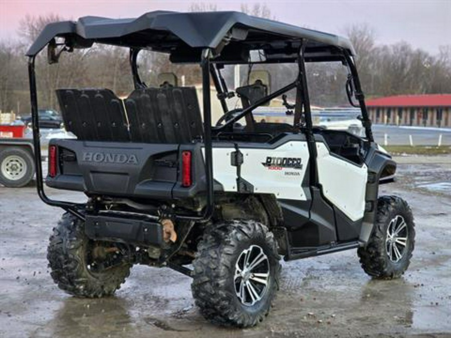 2016 Honda Pioneer 1000-5 Deluxe