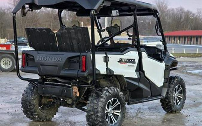 2016 Honda Pioneer 1000-5 Deluxe