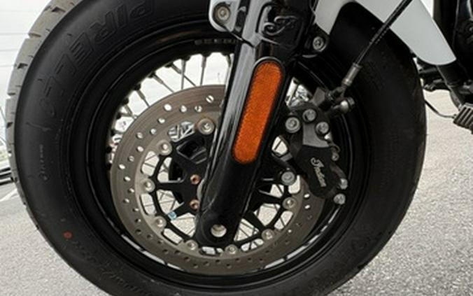 2024 Indian Chief Bobber Ghost White Metallic Smoke