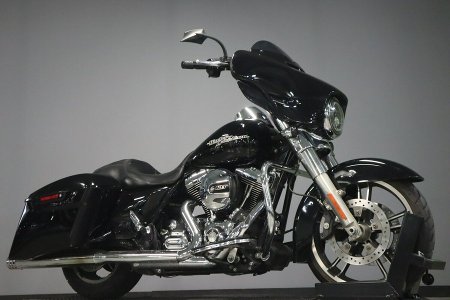 2014 Harley-Davidson Street Glide FLHX