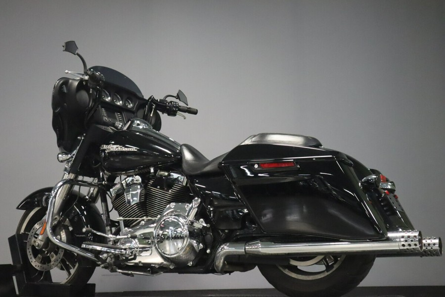 2014 Harley-Davidson Street Glide FLHX