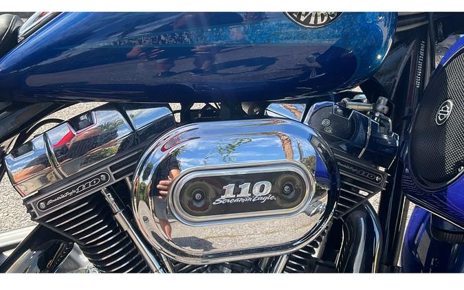 2013 CVO Road King - Harley-Davidson®