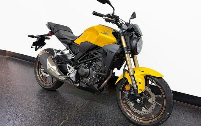 2025 Honda CB300R