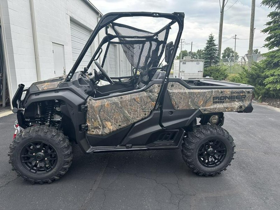 2023 Honda® Pioneer 1000 Forest