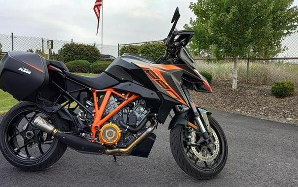 2019 KTM 1290 Super Duke GT