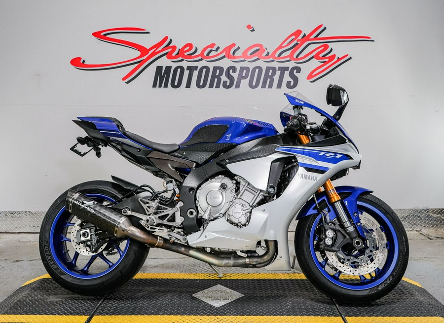 2016 Yamaha YZF-R1