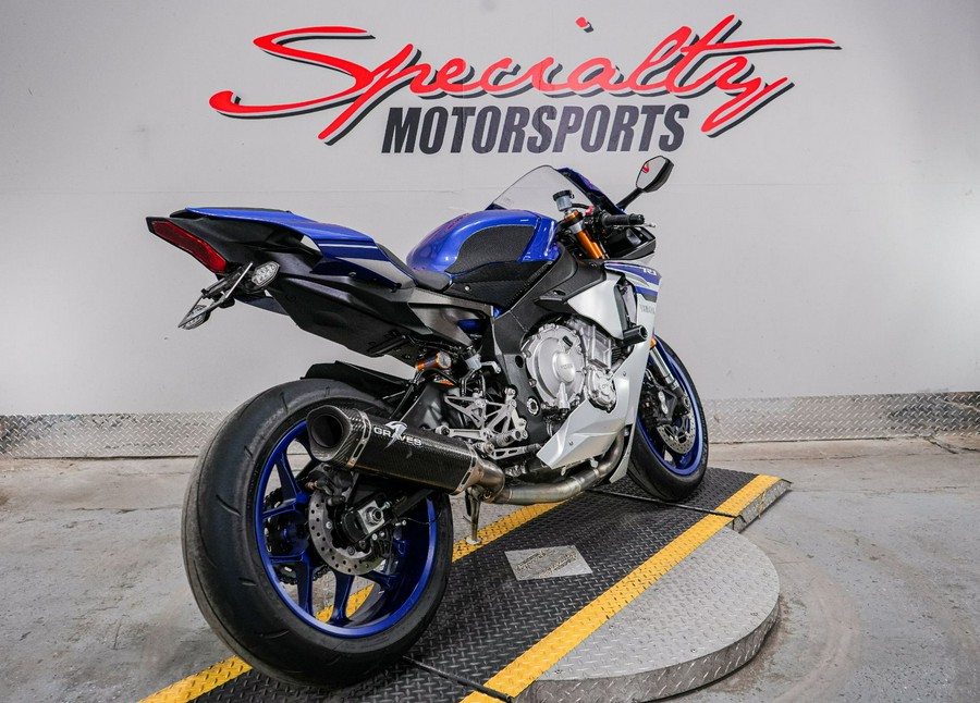 2016 Yamaha YZF-R1