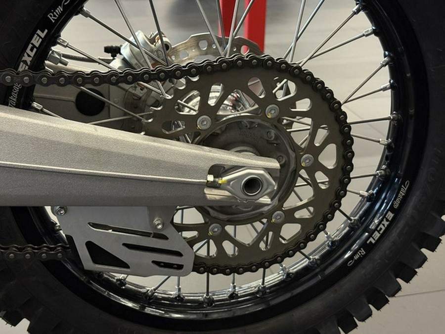 2026 Ducati Desmo 450 MX