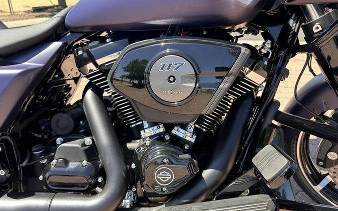 FLTRX 2025 Road Glide®