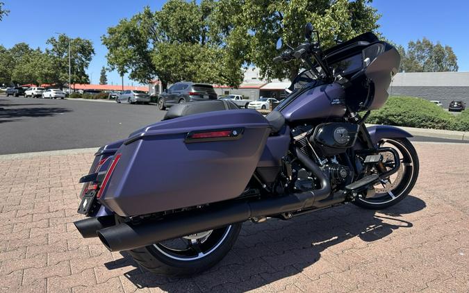 FLTRX 2025 Road Glide®