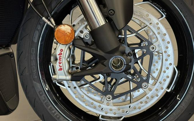 2026 Ducati Diavel V4 Black Roadster