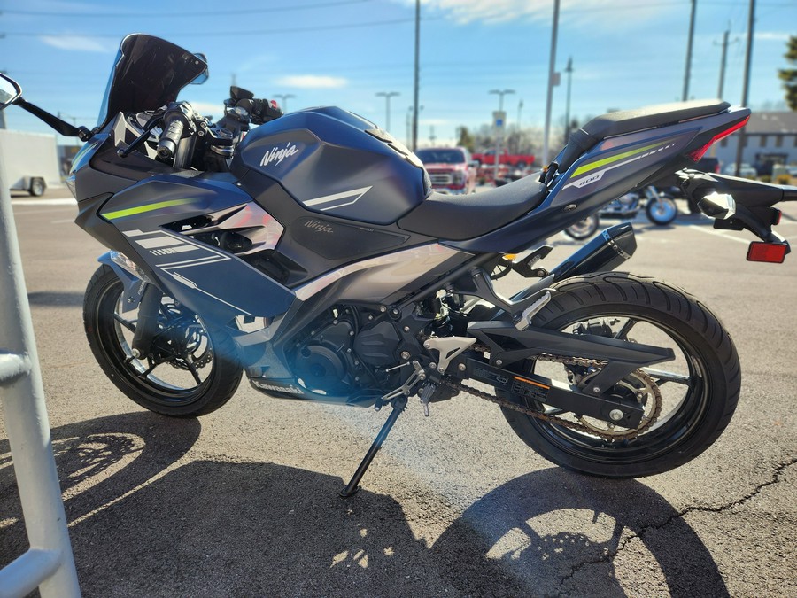 2022 Kawasaki Ninja 400 ABS