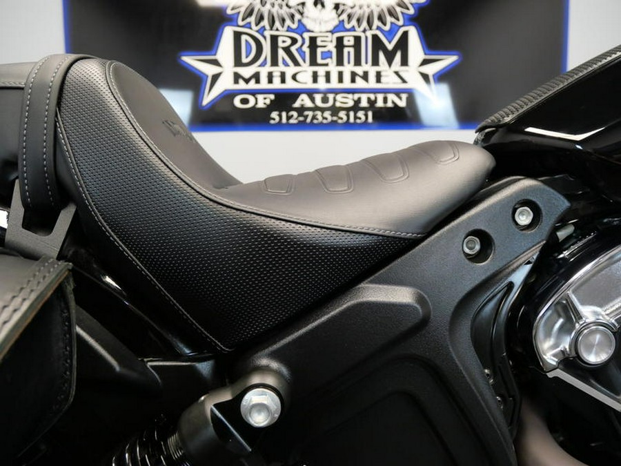 2019 Indian Motorcycle® Scout® Bobber Thunder Black