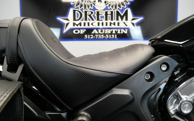 2019 Indian Motorcycle® Scout® Bobber Thunder Black