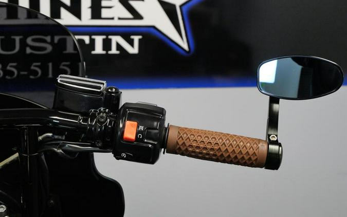 2019 Indian Motorcycle® Scout® Bobber Thunder Black