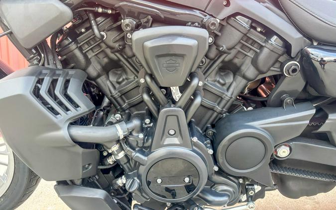 2026 Harley-Davidson® Nightster® Special RH975S Blood Orange Black Trim
