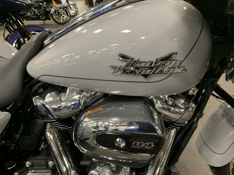 2024 Harley-Davidson® Road Glide® 3 Billiard Gray