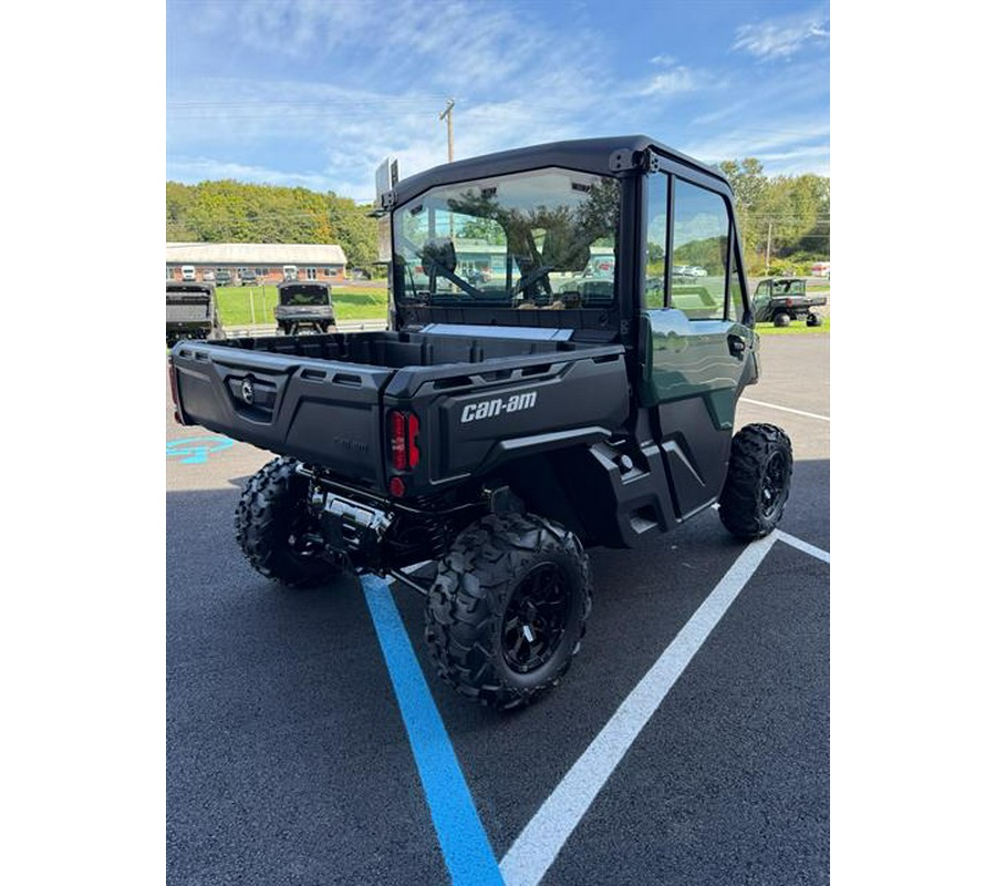 2026 Can-Am Defender DPS CAB