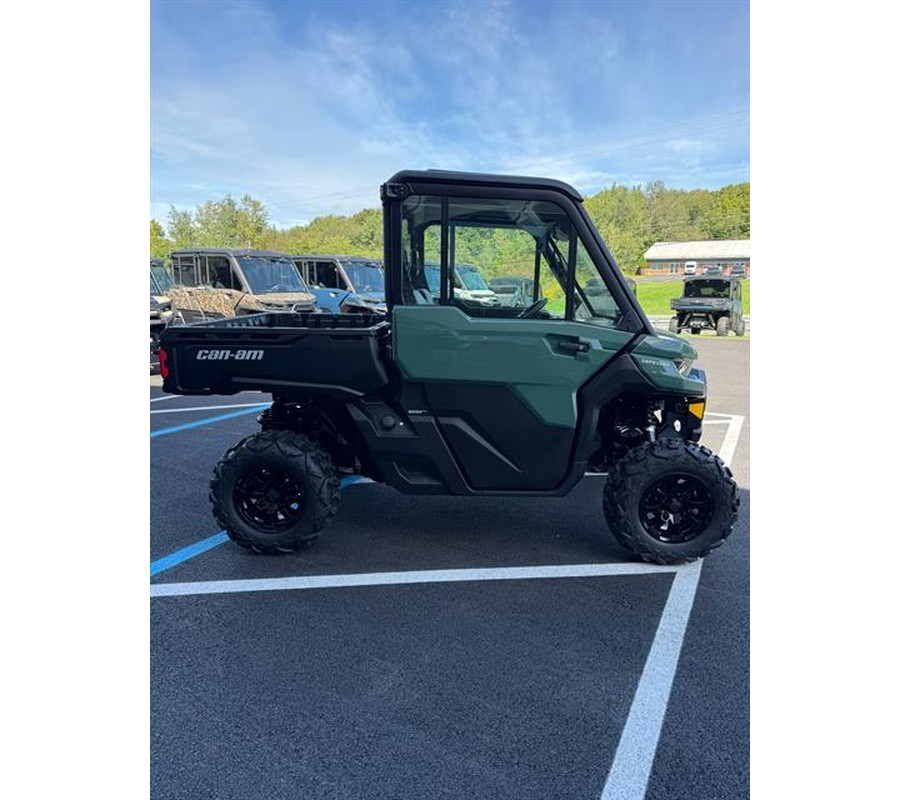 2026 Can-Am Defender DPS CAB