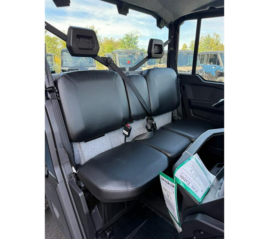 2026 Can-Am Defender DPS CAB
