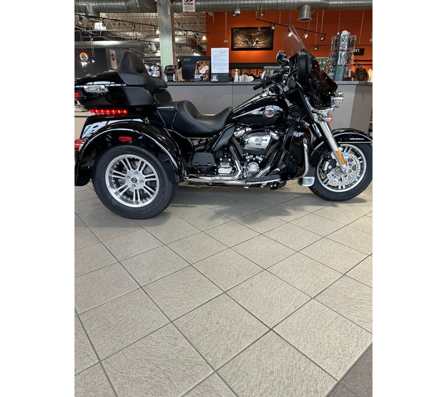 FLHTCUTG 2024 Tri Glide Ultra