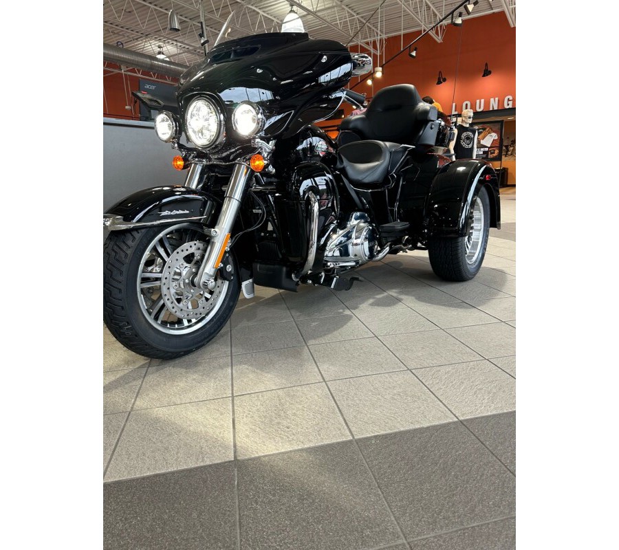 FLHTCUTG 2024 Tri Glide Ultra