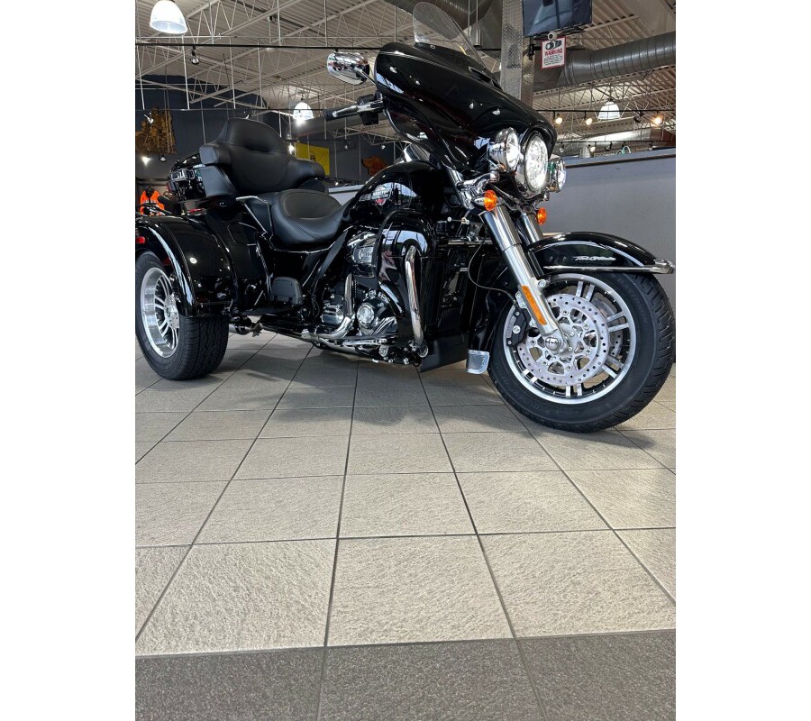 FLHTCUTG 2024 Tri Glide Ultra