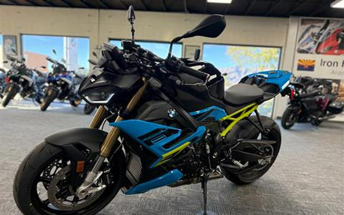 2026 BMW S1000R
