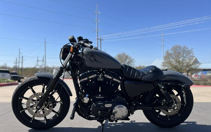 2022 Harley-Davidson® XL Iron 883™ Gunship Gray 304357