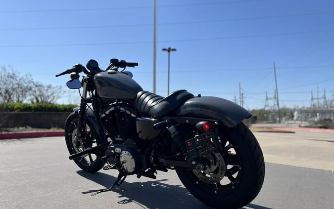 2022 Harley-Davidson® XL Iron 883™ Gunship Gray 304357