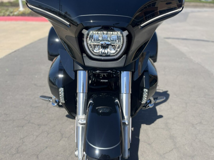 2026 Harley-Davidson® FLHLT Street Glide 3 Limited Vivid Black