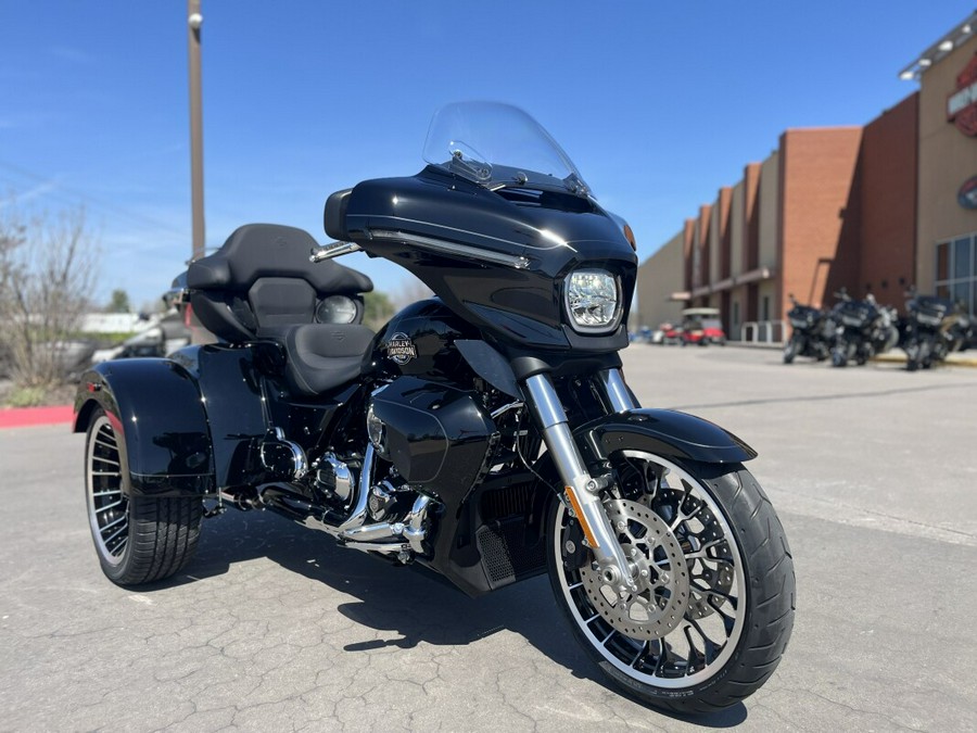 2026 Harley-Davidson® FLHLT Street Glide 3 Limited Vivid Black