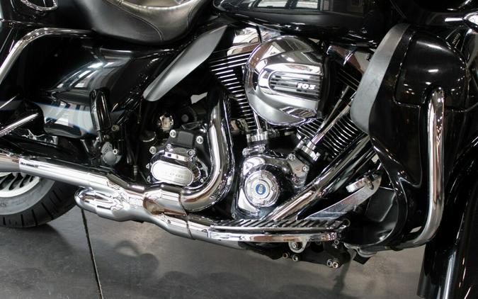 Used 2013 Harley-Davidson Road Glide Ultra Grand American Touring Motorcycle For Sale In Medina, OH