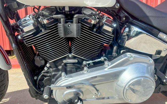 2026 Harley-Davidson® Super Glide® FXD WHITE ONYX PRL