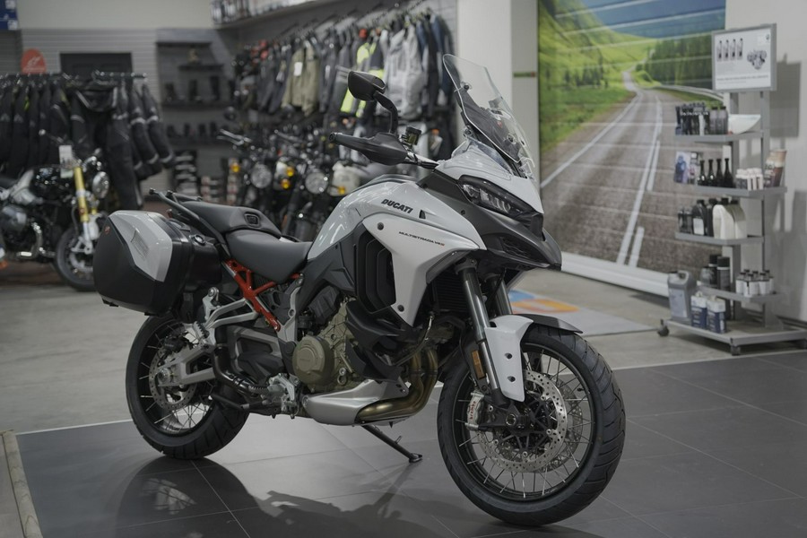 2023 Ducati Multistrada V4 S Travel & Radar Spoked Wheels