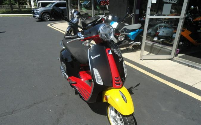 2023 Vespa Primavera 150 Disney Mickey Mouse Edition